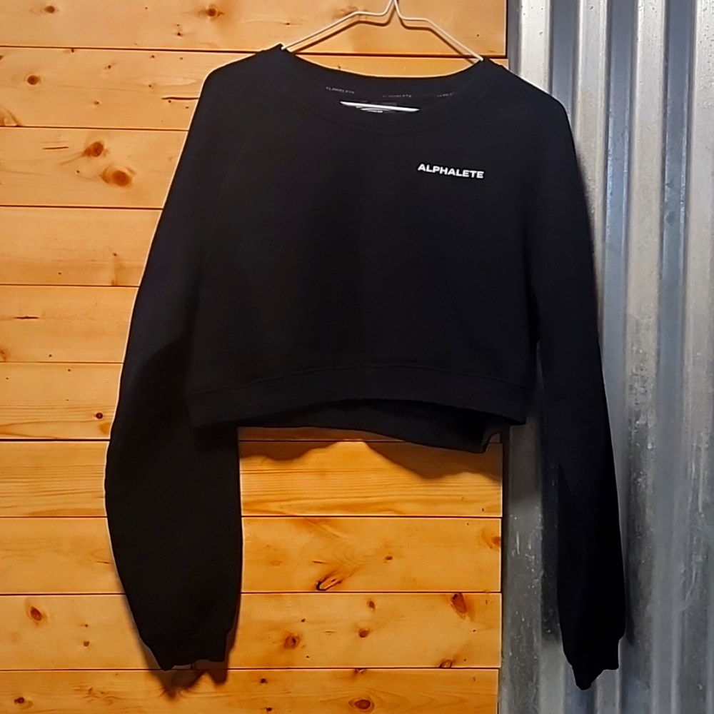 Alphalete Women’s Warm Cropped Sweatshirt Size Medium